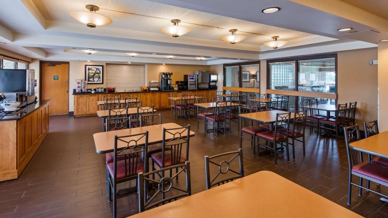 Best Western East Towne Suites Madison Ngoại thất bức ảnh