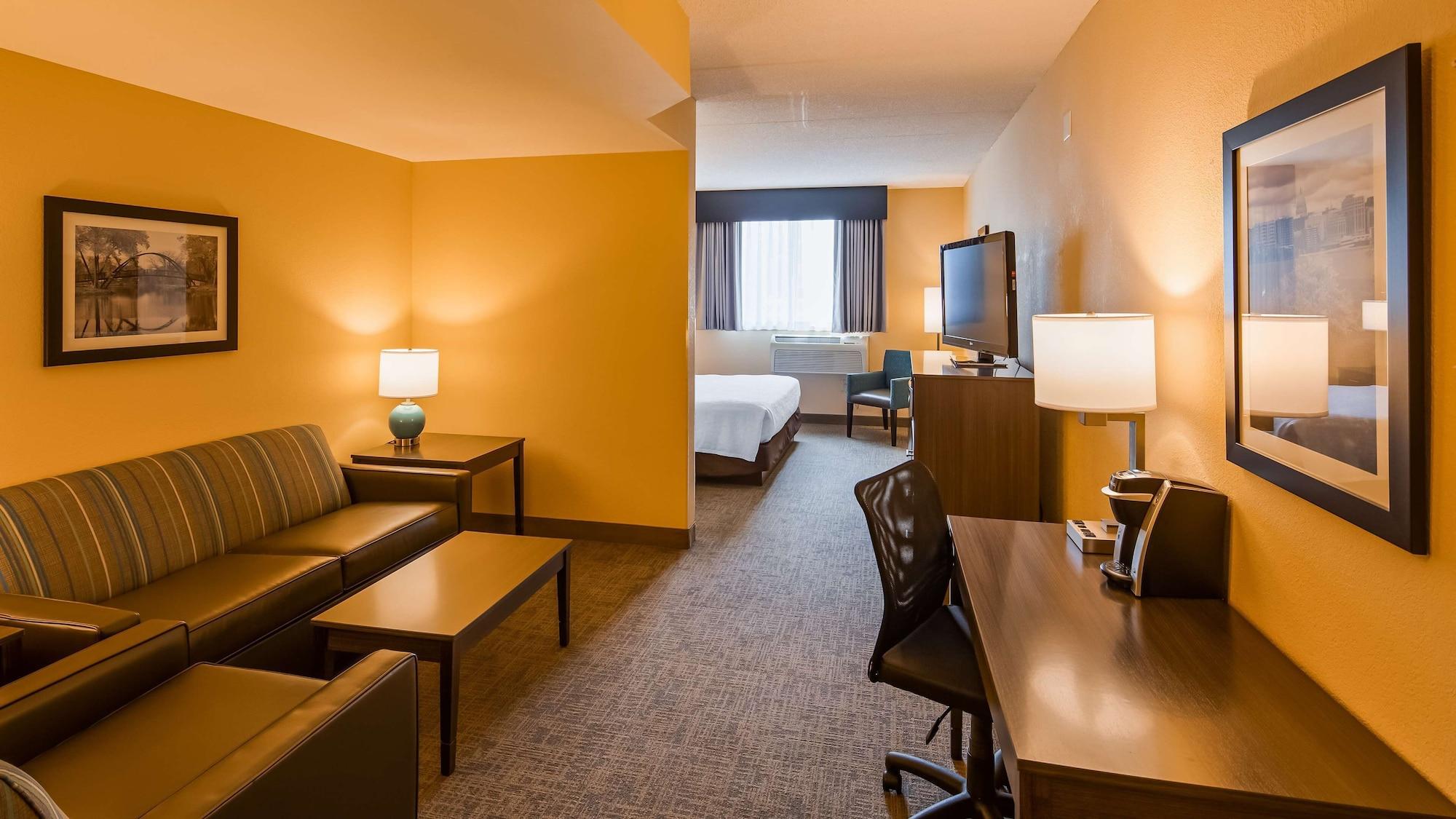 Best Western East Towne Suites Madison Ngoại thất bức ảnh